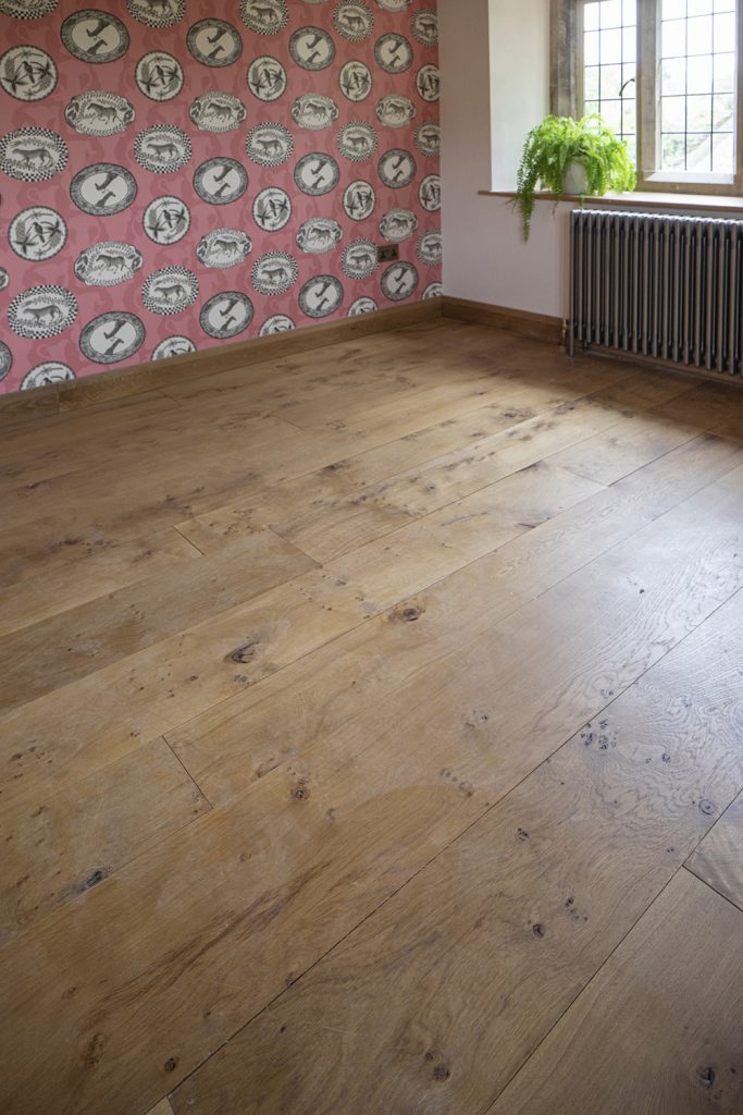 Solid_Oak_Floor