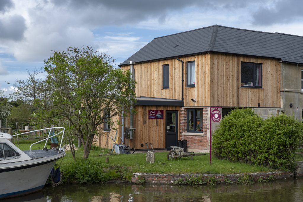 Larch Cladding on the Lock House